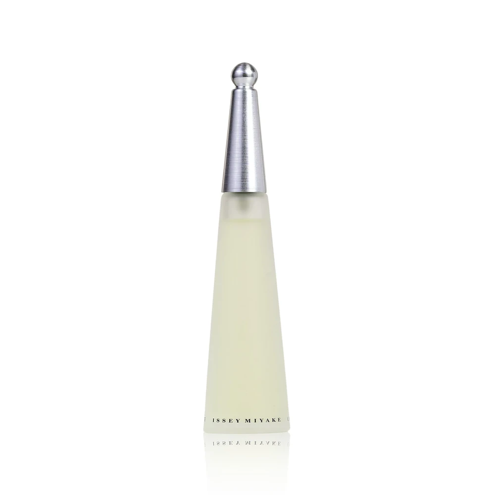 Issey Miyake L’Eau d’Issey Eau de Toilette bottle
