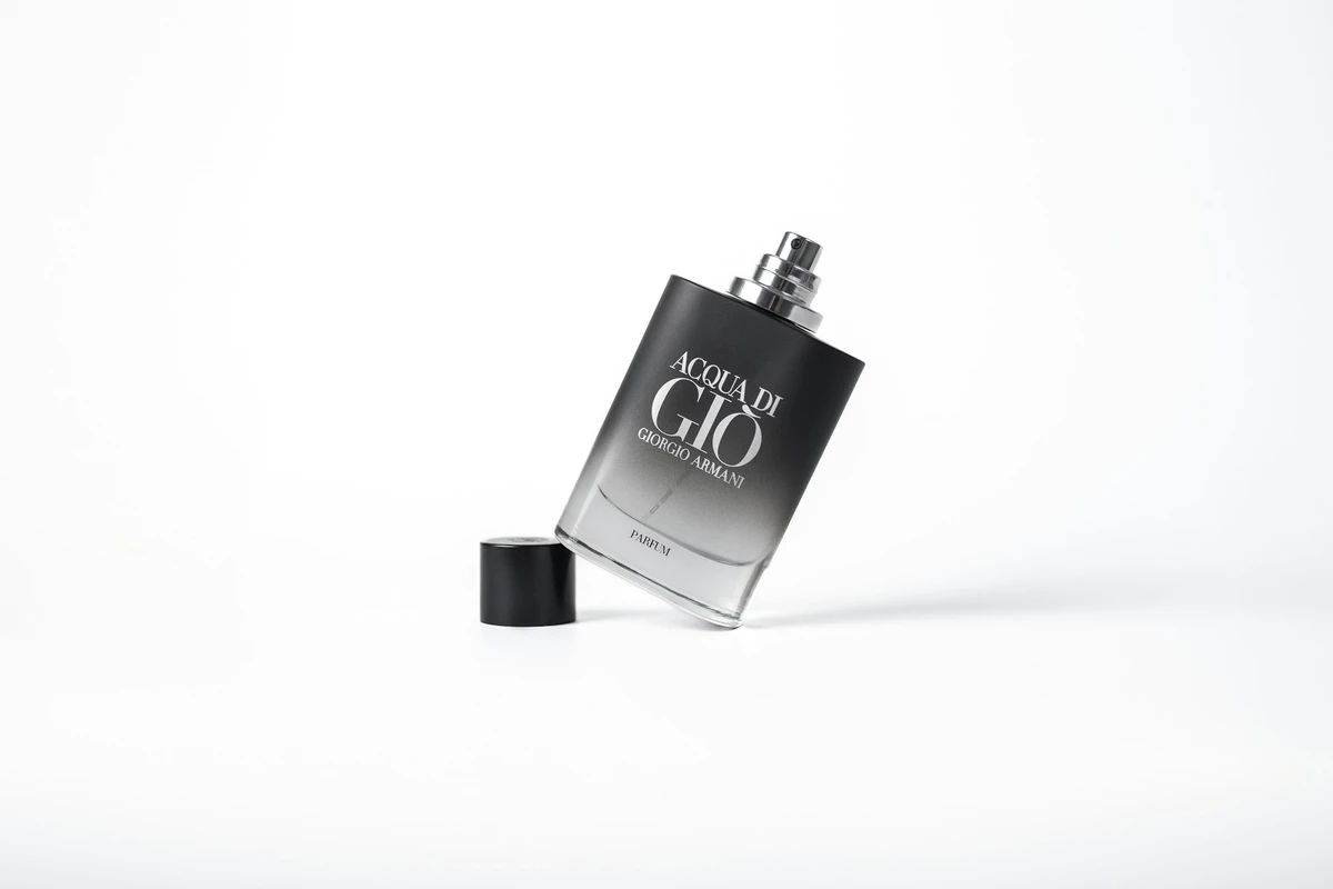 Giorgio Armani Acqua di Giò Parfum Parfum bottle